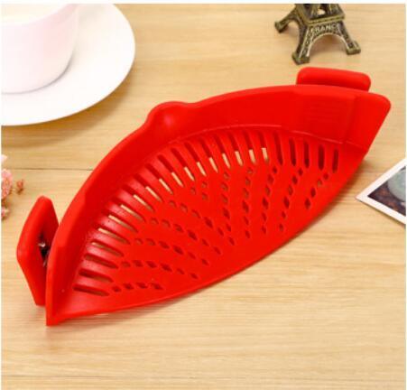 Silicone Clip-on Pot Pan Bowl Funnel Oil Strainer / Creative Rice Washing Colander / Draining Liquid Tool (Fits All Pot Sizes) - Dreamy-Designs Store Online