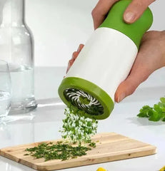 Herb Grinder Spice Mill Parsley Shredder Chopper (16.5*7.2CM) - Quick Fresh Herb Mincer / Dishwasher Safe / Ergonomic Design / Stainless Steel Blades - Dreamy-Designs Store Online