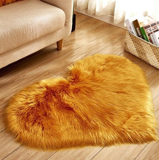 Heart-Shaped Plush Rugs: 3 Sizes for Soft Home Decor - Dreamy-Designs Store Online