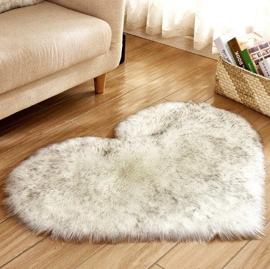 Heart-Shaped Plush Rugs: 3 Sizes for Soft Home Decor - Dreamy-Designs Store Online