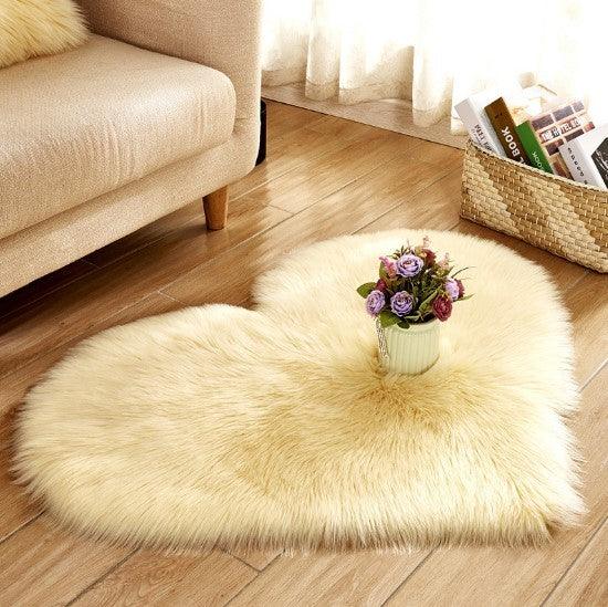 Heart-Shaped Plush Rugs: 3 Sizes for Soft Home Decor - Dreamy-Designs Store Online