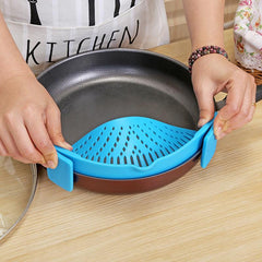 Silicone Clip-on Pot Pan Bowl Funnel Oil Strainer / Creative Rice Washing Colander / Draining Liquid Tool (Fits All Pot Sizes) - Dreamy-Designs Store Online