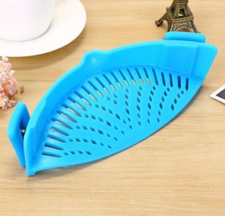 Silicone Clip-on Pot Pan Bowl Funnel Oil Strainer / Creative Rice Washing Colander / Draining Liquid Tool (Fits All Pot Sizes) - Dreamy-Designs Store Online